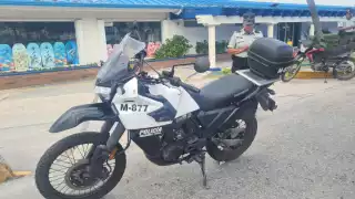 El oficial resultó lesionado y fue trasladado al Hospital de la 509.