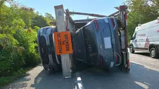 La 'madrina' transportaba camionetas de lujo