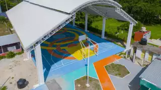 Fueron signados 11 contratos por adjudicación directa, con 7 millones 305 mil 700.99 pesos.