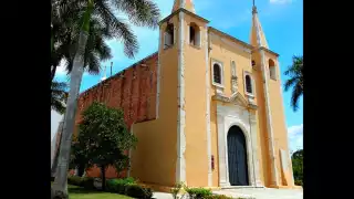 La parroquia ofrece las misas en el idioma extranjero los domingos