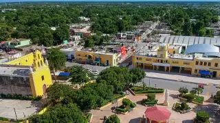 La mujer fue encontrada por su hijo de 13 años, quien como pudo pidió auxilio