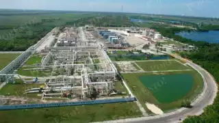 Muere técnico en planta de Atasta tras descompresión de línea de gas; denuncian falta de mantenimiento