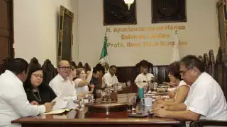 Cabildo aprueba endeudar a meridanos por 588.7 mdp para pagar contrato de luminarias de Renán Barrera