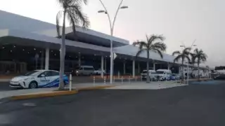 A la altura de la plataforma central una de las llantas se contractó