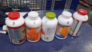 Aseguran más de 8 mil pastillas de hidrocodona en el AICM; venían ocultas en frascos de suplementos