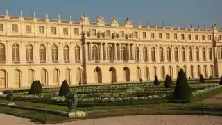 Evacuan el Palacio de Versalles en Francia ante amenaza de bomba