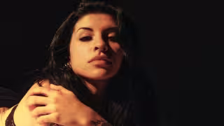 Cazzu vence a Christian Nodal en los juzgados y se lleva a Inti a Estados Unidos