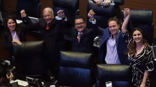 Senado aprueba Plan B pero frena cambio a revocación de mandato: consulta será hasta 2028 y no en 2027