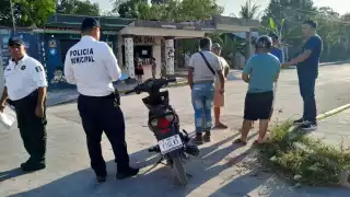 En el primer accidente el motociclista resultó con lesiones leves en la cara y ambos pies
