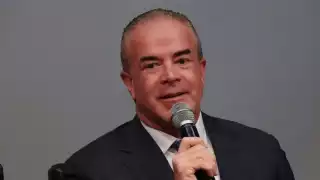 UIF congela cuentas de Raúl Rocha, dueño de Miss Universo, por presunto huachicol y tráfico de armas