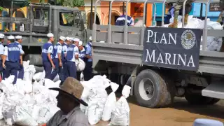 La Secretaría de Marina cuenta con 56 centros de acopio para la ayuda a Guerrero