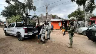 Se informó a la opinión pública que, esta fecha se desplegaron más de 200 elementos del Ejército Mexicano y Guardia Nacional,