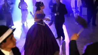 La mujer terminó con lesiones severas en el rostro