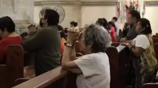 Desde muy temprano las familias acudieron a misa este domingo