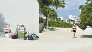 Playas de Cancún, el paraíso turístico convertido en basurero