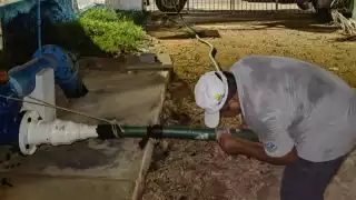 Personas entrevistadas dieron a conocer que es insuficiente el líquido que se les dota y exigen que la concesionaria cumpla la promesa de solucionar el problema