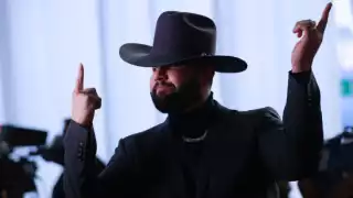 El sonorense alista disco y lo estrenará la próxima semana. Foto: Especial