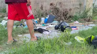 Vecinos de Champotón denuncian basurero en acera de Nueva Jerusalén; piden acción inmediata