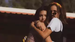 La hija de Pepe Aguilar se va a quedar son boda, apareció en una foto sin su anillo de compromiso