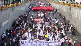 Se deben investigar presuntos abusos policiales contra estudiantes de la UNAM en marcha del 2 de octubre: Sheinbaum Pardo