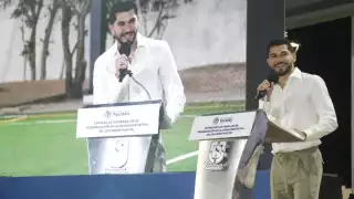 Henry Martín viajó a Mérida para inaugurar la Unidad Deportiva junto a sus seres queridos
