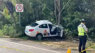 Taxista de Chetumal muere prensado en la prolongación Álvaro Obregón