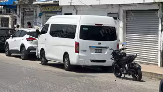 Paramédicos particulares arribaron a la escena y luego de la llegada de la compañía de seguros