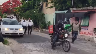 Por una broma, estafan a 40 repartidores, mariachis y payasos al Sur de Mérida