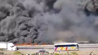 Así quedó cerrada la autopista por el accidente la tarde de este lunes