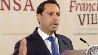 Mauricio Vila, gobernador de Yucatán, presenta avances del IE-TRAM en la mañanera de AMLO