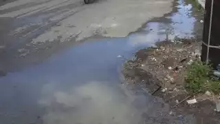 ¡Pestilencia! Aguas negras inundan calles de Cozumel; CAPA ignora las quejas