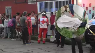 Testigos afirman que el occiso se llevó las manos al pecho y luego se desvaneció