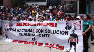 CNTE acusa cerrazón del Gobierno federal y advierte que mantendrá protestas tras 18 días de movilización