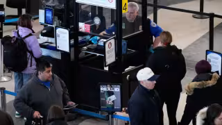 Estados Unidos exige prueba de identidad obligatoria a viajeros de 20 países, incluyendo México