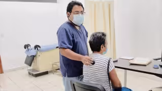 “No me quieren decir qué tengo”: Pacientes con síntomas similares al COVID-19 e influenza saturan hospitales de Campeche