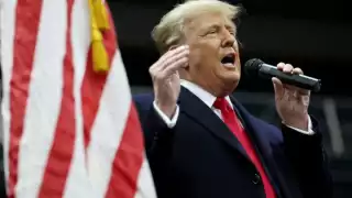 El precandidato republicano Donald Trump ganó los caucus de Iowa con el 51% de los votos