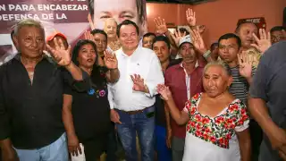 A través de las asambleas informativas que Díaz Mena encabeza, continúa recorriendo los municipios del interior del estado