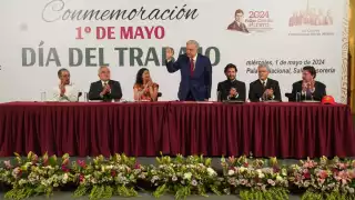 AMLO se reúne con líderes sindicales en último encuentro antes de la elección