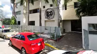 No es la primera escuela que pasa por esta broma