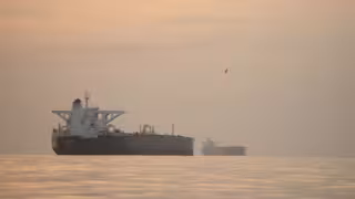 Escala tensión en Ormuz: Irán incauta buques tras tregua de Trump y pone en riesgo el tránsito petrolero