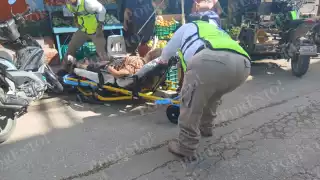 Mujer de la tercera edad se desmaya en el Centro de Escárcega y moviliza a cuerpos de emergencias