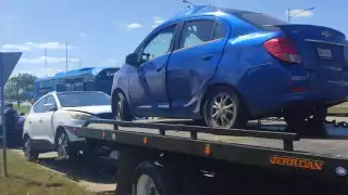 El conductor resultó con heridas en la cara y fue atendido en el lugar