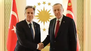 El Secretario de Estado de los Estados Unidos, Antony Blinken, inició en Turquía una nueva gira que lo llevará a visitar distintos países de Oriente Medio