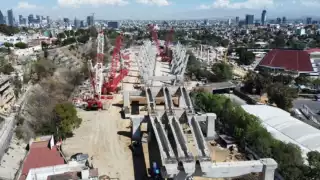 Dos trabajadores de las obras del Tren Interurbano México-Toluca cayeron desde una plataforma donde uno perdió la vida