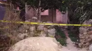 La presencia de los elementos de seguridad llamó la atención de vecinos, quienes aún no sabían lo que había ocurrido