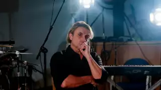 Historiador pone en su lugar a Nacho Cano; el cantante asegura que malinterpretaron sus palabras