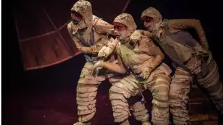 Kabúnker transporta a los espectadores a un carnaval oscuro, señala su sinopsis