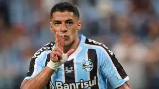 Luis Suárez jugó por primera vez en la liga de Brasil con el Gremio, luego de decirle no a Cruz Azul