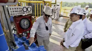 PEMEX favorece a Sindicato de Trabajadores Petroleros