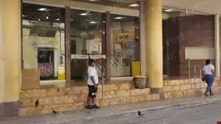 Llaman a campechanos a ahorrar y no mal gastar el dinero